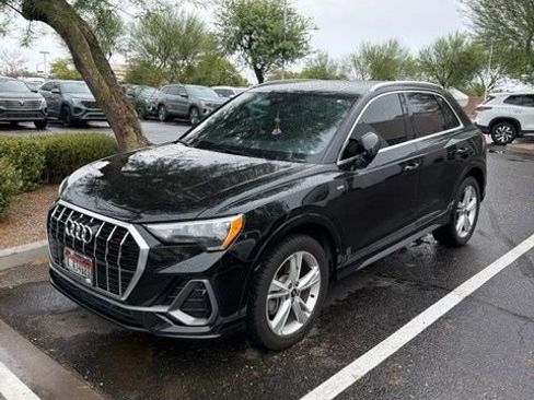 Used 2022 Audi Q3 2.0T Premium w/ Convenience Package AWD/4WD image 1