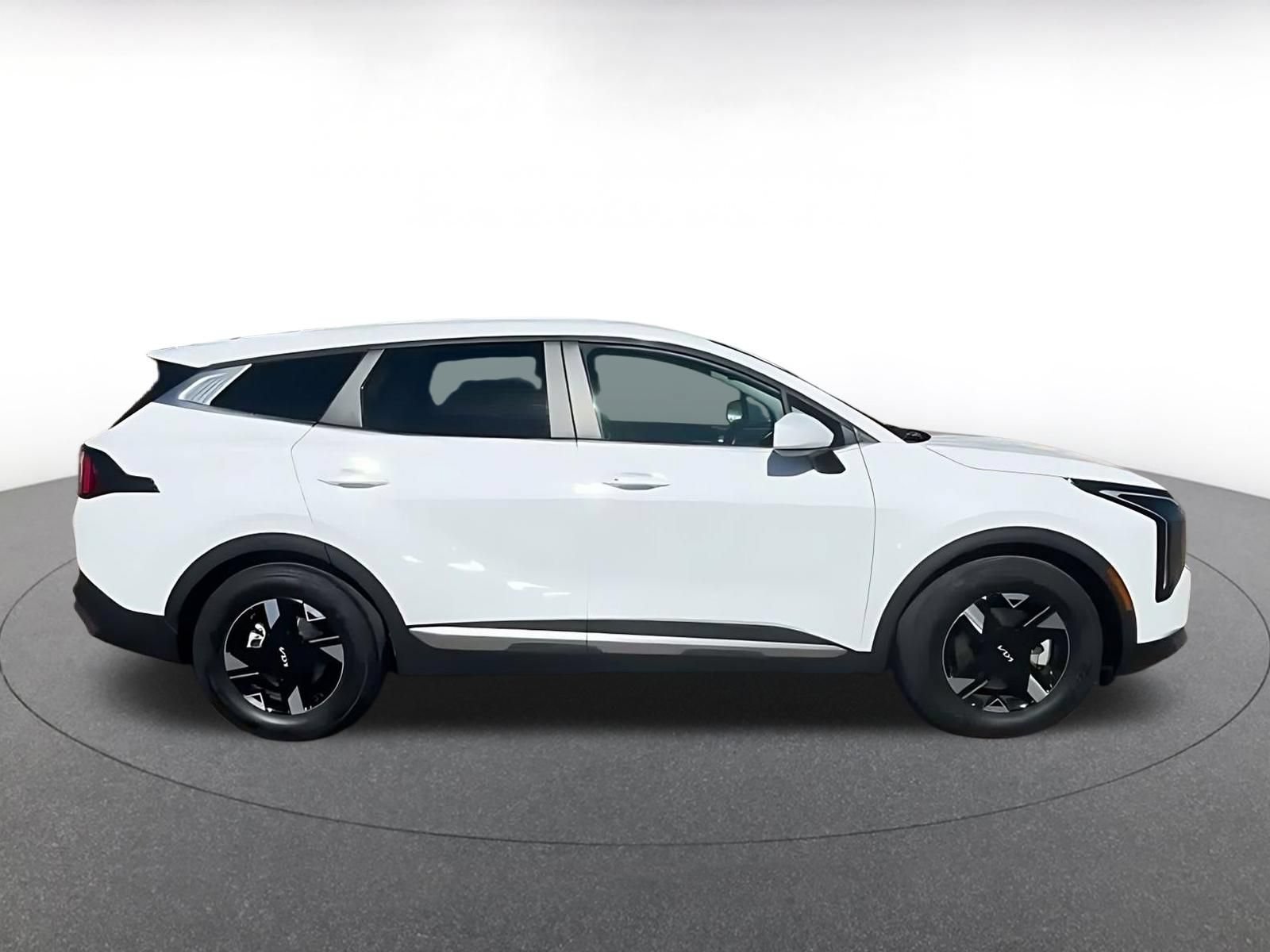 Used 2026 Kia Sportage LX FWD image 15