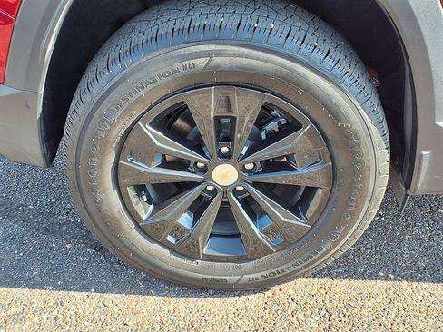Used 2026 Chevrolet Equinox LT w/ Convenience Package II FWD image 10