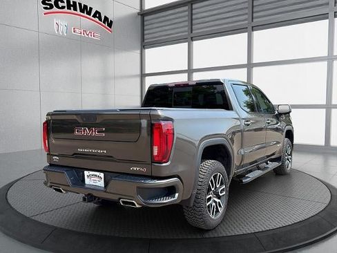 Used 2019 GMC Sierra 1500 AT4 w/ AT4 Premium Package AWD/4WD image 4