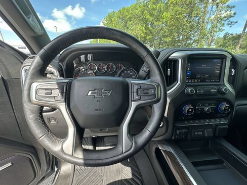Certified 2021 Chevrolet Silverado 1500 LT Trail Boss w/ Convenience Package II AWD/4WD image 11
