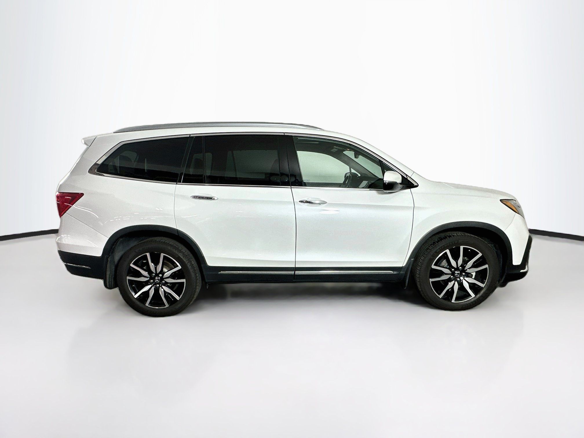 Used 2020 Honda Pilot Touring image 10