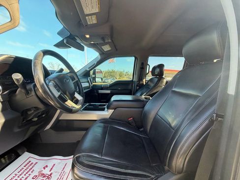 Used 2019 Ford F250 Lariat image 12