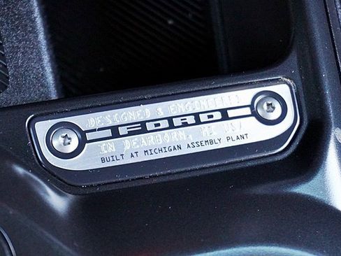 Used 2025 Ford Bronco Outer Banks image 32