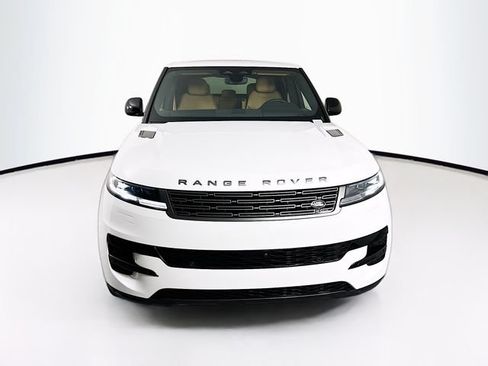 New 2026 Land Rover Range Rover Sport SE AWD/4WD image 2