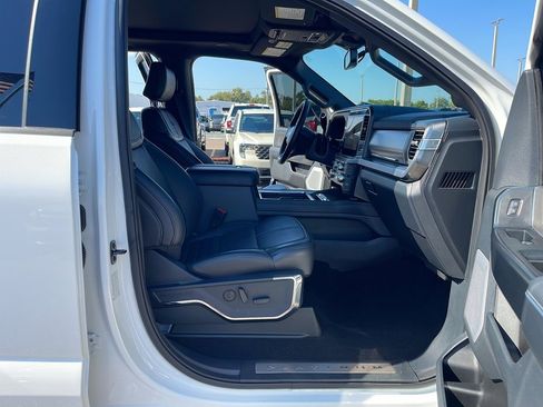 Certified 2025 Ford F250 Platinum image 13