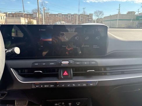 Used 2025 Kia K4 LXS image 21