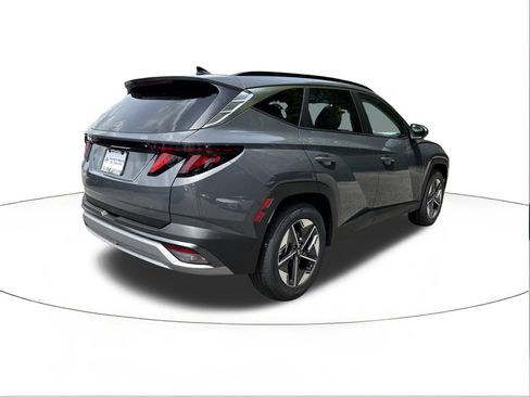 New 2026 Hyundai Tucson SEL FWD image 3