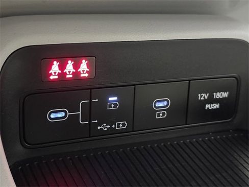 Used 2024 Hyundai Kona SE image 27