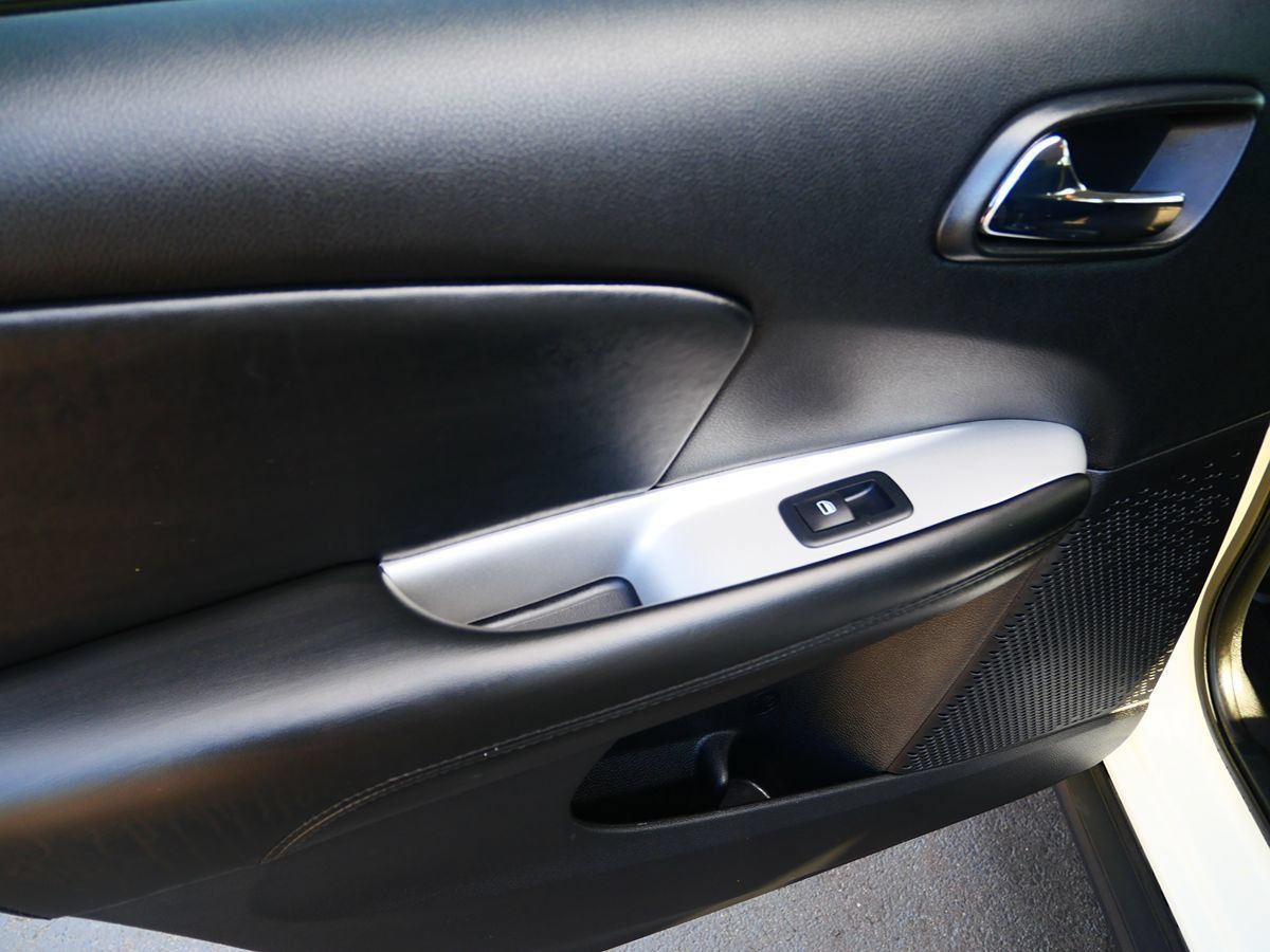 Used 2019 Dodge Journey SE w/ Connectivity Group FWD image 25