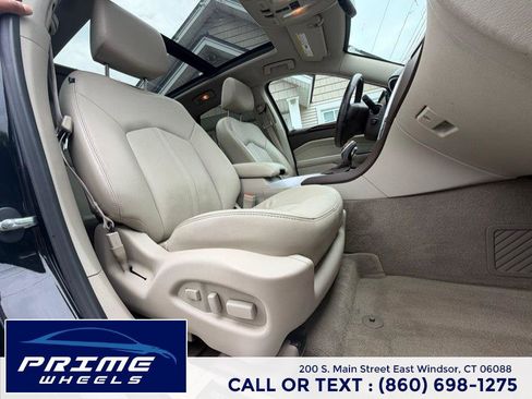 Used 2014 Cadillac SRX Performance AWD/4WD image 17