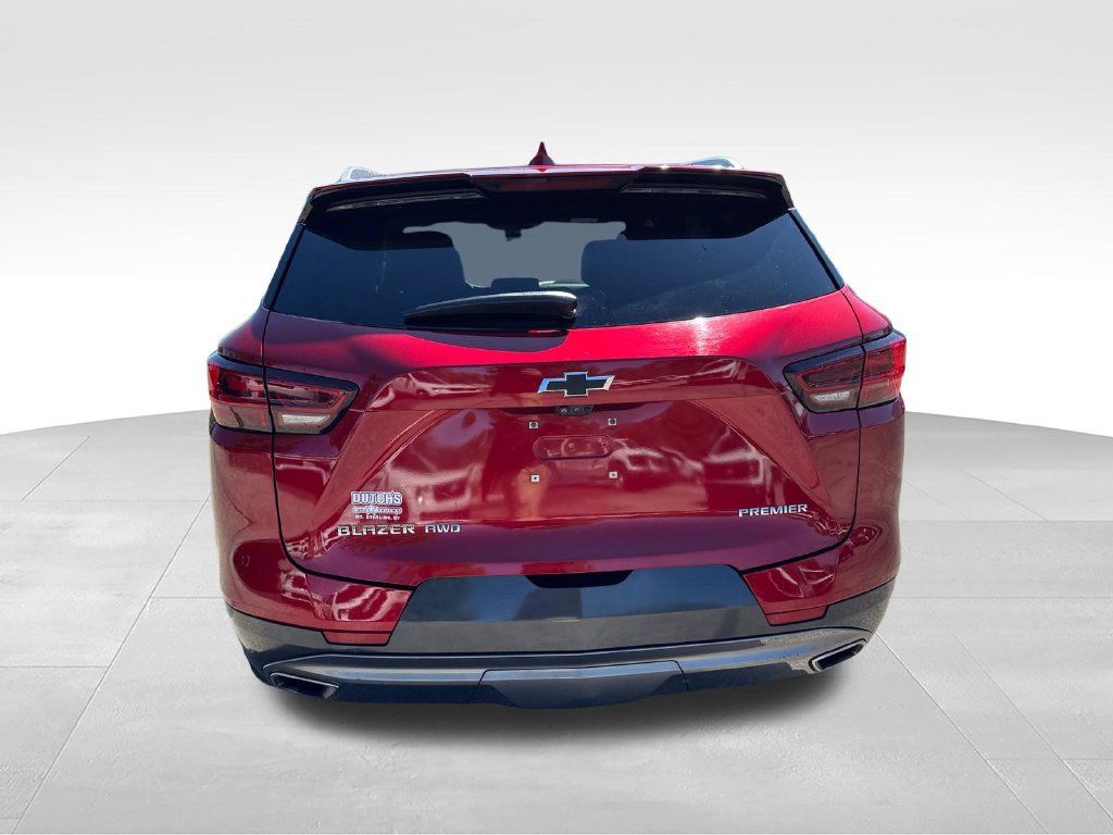 Used 2023 Chevrolet Blazer Premier w/ Driver Confidence II Package AWD/4WD image 6