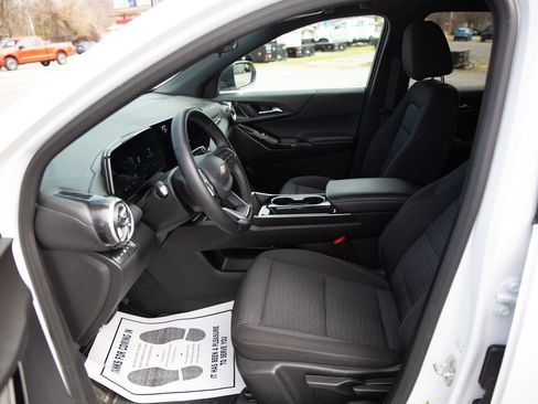Used 2025 Chevrolet Equinox LT AWD/4WD image 20