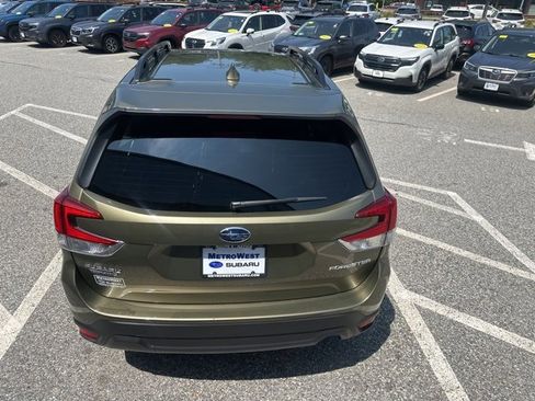 Used 2022 Subaru Forester Premium image 6
