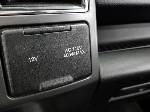Used 2018 Ford F150 XLT w/ Equipment Group 302A Luxury AWD/4WD image 32