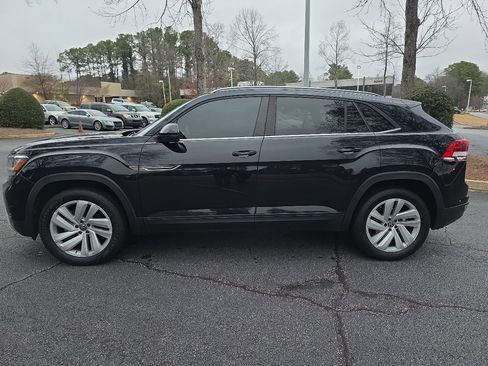 Used 2021 Volkswagen Atlas Cross Sport SE image 2