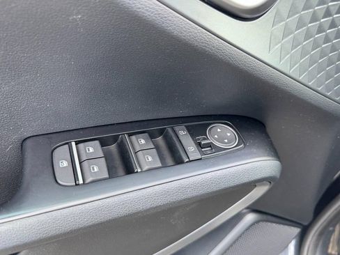 Used 2020 Kia Soul S FWD image 15