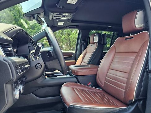 Used 2023 GMC Yukon Denali Ultimate AWD/4WD image 14