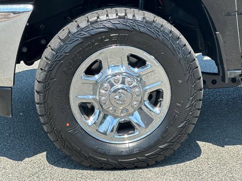 Used 2022 RAM 2500 Big Horn AWD/4WD image 25