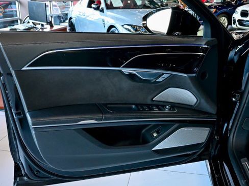 Used 2022 Audi S8 w/ S8 Comfort Plus Package image 17