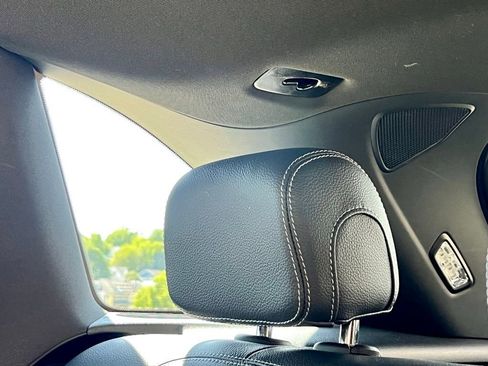 Certified 2022 Mercedes-Benz GLC 300 4MATIC image 12