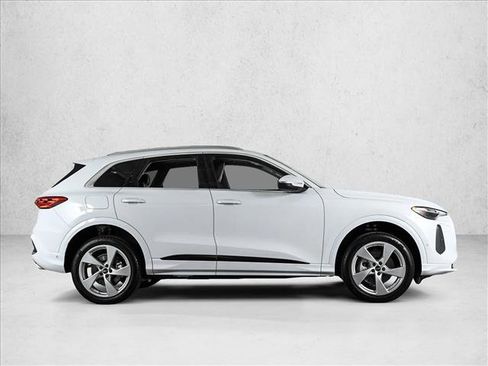 New 2025 Audi Q5 Premium Plus image 4