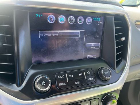 Used 2017 GMC Acadia SLE AWD/4WD image 35