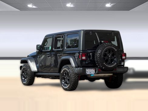 Used 2023 Jeep Wrangler Unlimited w/ Cold Weather Group AWD/4WD image 3
