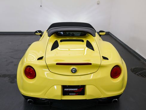 Used 2015 Alfa Romeo 4C Spider w/ Spider Track Package 2 RWD image 10