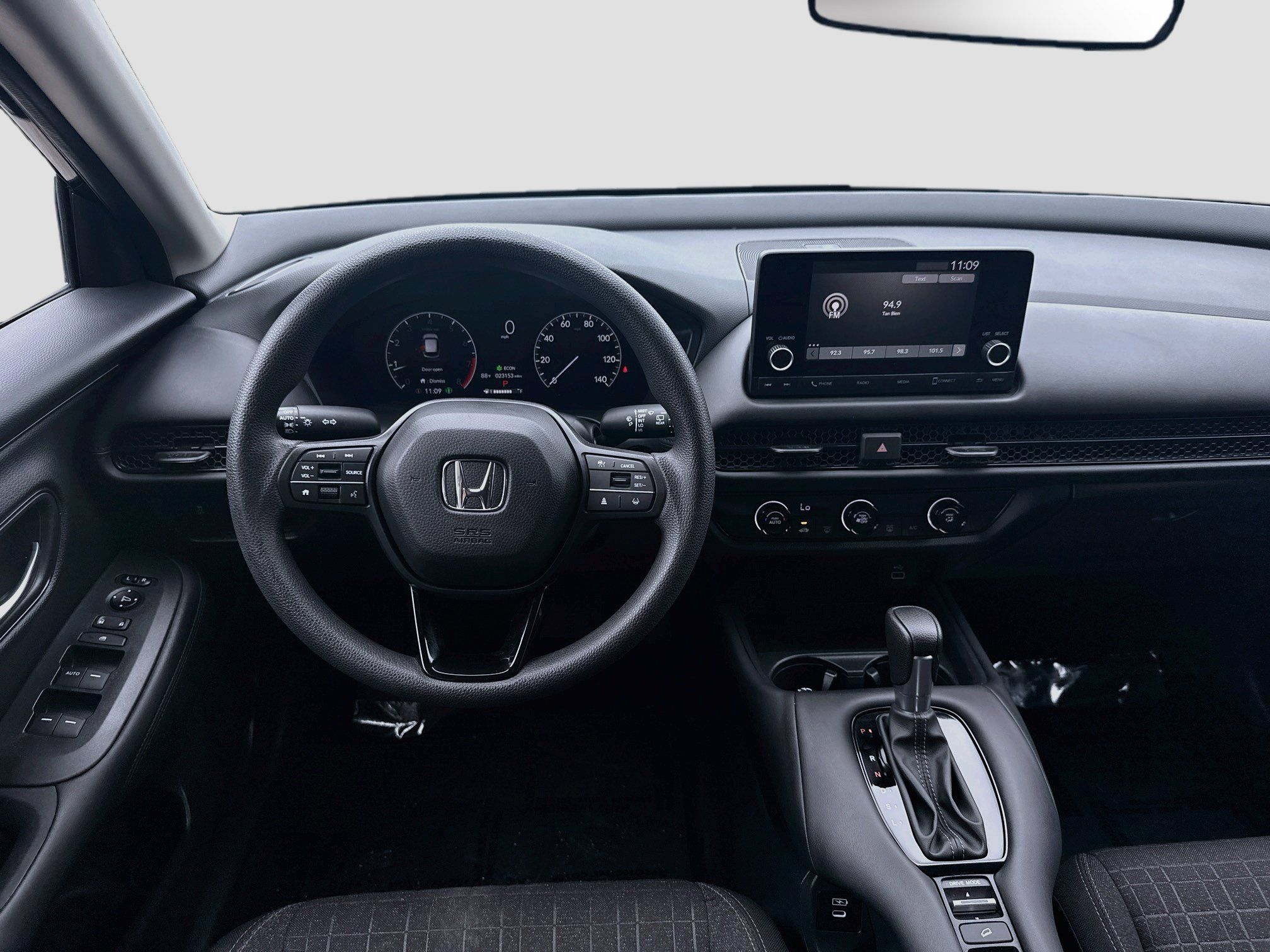 Certified 2025 Honda HR-V LX image 20