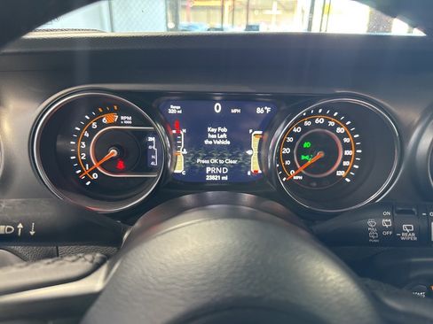 Used 2023 Jeep Wrangler Sport S image 33