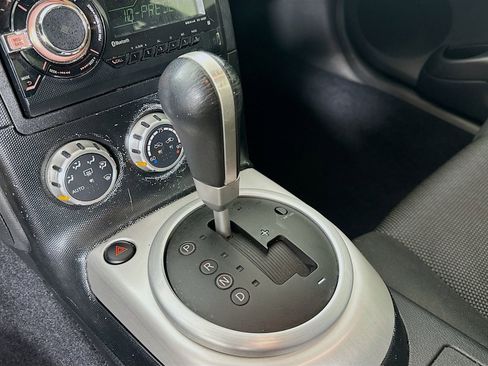 Used 2006 Nissan 350Z Enthusiast RWD image 18