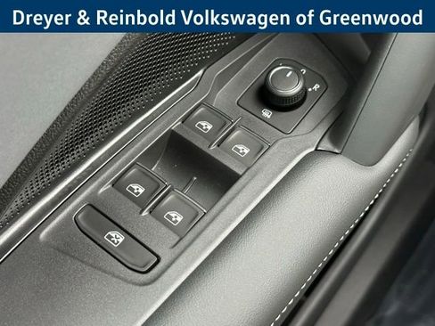 New 2026 Volkswagen Tiguan SE image 23