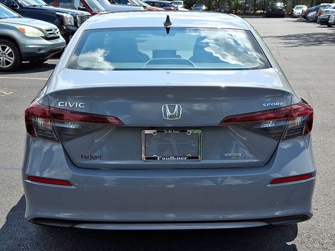 Used 2025 Honda Civic Sport image 5