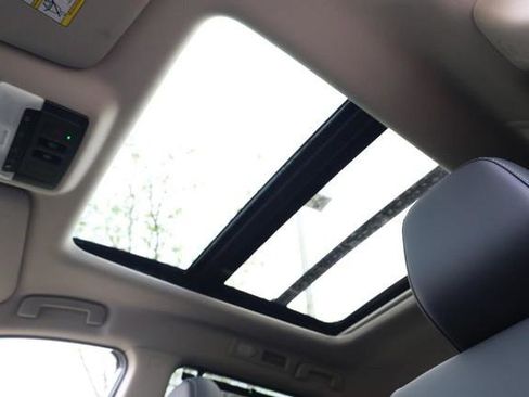 New 2026 Nissan Pathfinder Platinum image 11