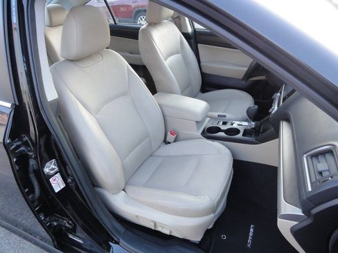 Used 2016 Subaru Legacy 2.5i Limited AWD/4WD image 10