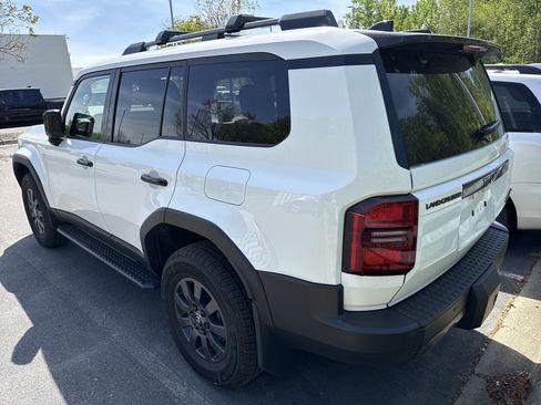 Used 2025 Toyota Land Cruiser image 7