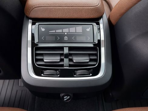 Used 2020 Volvo S60 T6 Inscription image 16