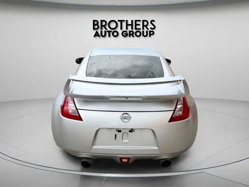 Used 2014 Nissan 370Z Coupe w/ Sport Package RWD image 13