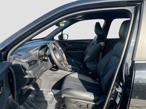 Used 2025 Subaru Forester Limited w/ Popular Package #2 image 22