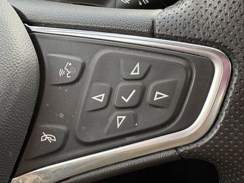Used 2023 Chevrolet Malibu LT FWD image 23