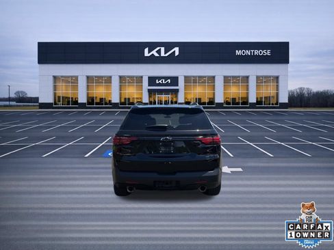 Used 2023 Chevrolet Traverse LT w/ Midnight/Sport Edition AWD/4WD image 7