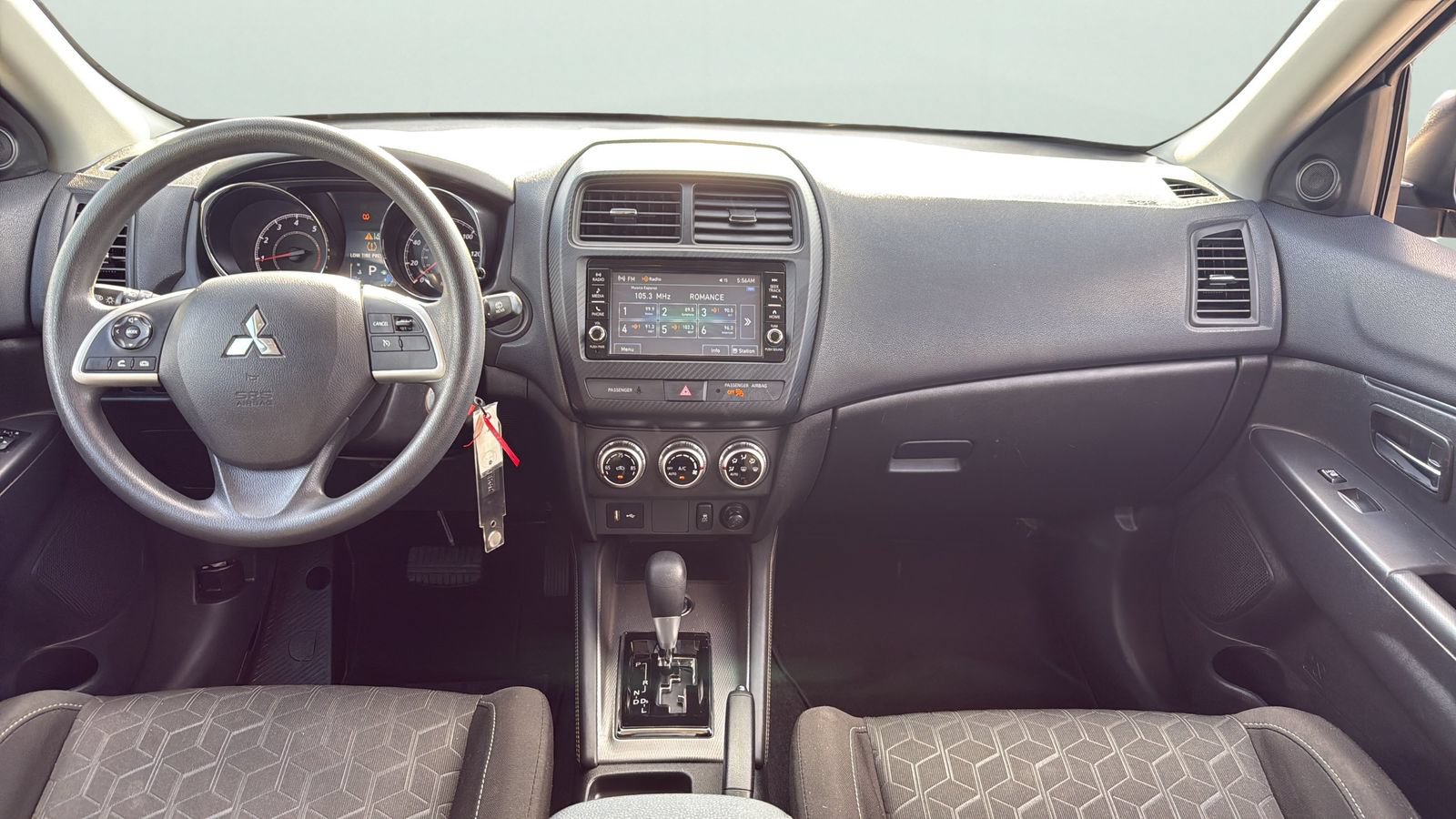 Used 2023 Mitsubishi Outlander Sport SE AWD/4WD image 21