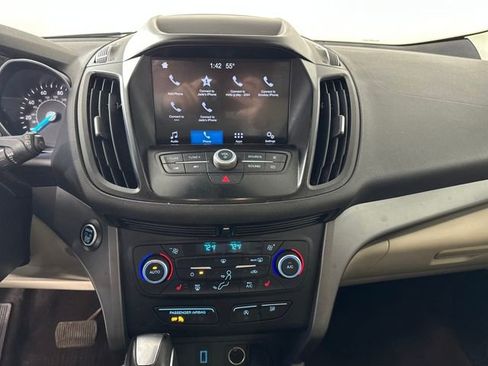 Used 2019 Ford Escape SEL image 21