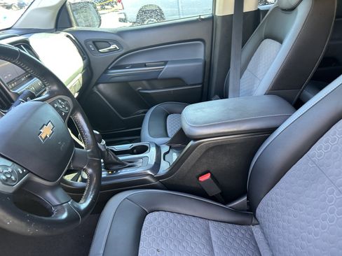 Used 2022 Chevrolet Colorado Z71 image 10