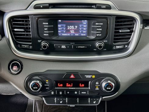 Used 2016 Kia Sorento EX w/ EX Premium Package FWD image 23