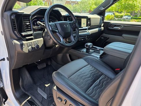 Certified 2025 Chevrolet Silverado 1500 ZR2 w/ Technology Package AWD/4WD image 11