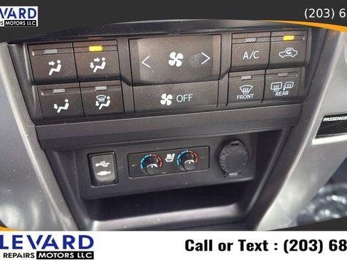 Used 2014 Toyota 4Runner Limited image 18