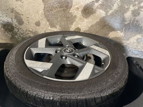 Certified 2023 Hyundai Venue SEL image 33