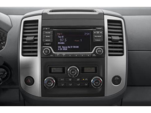 Used 2018 Nissan Frontier SV w/ Value Truck Package AWD/4WD image 13